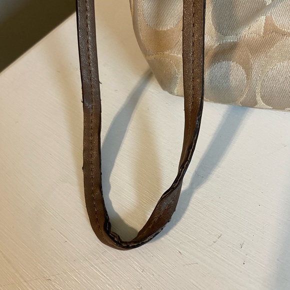 Coach wristlet - Picture 3 of 4